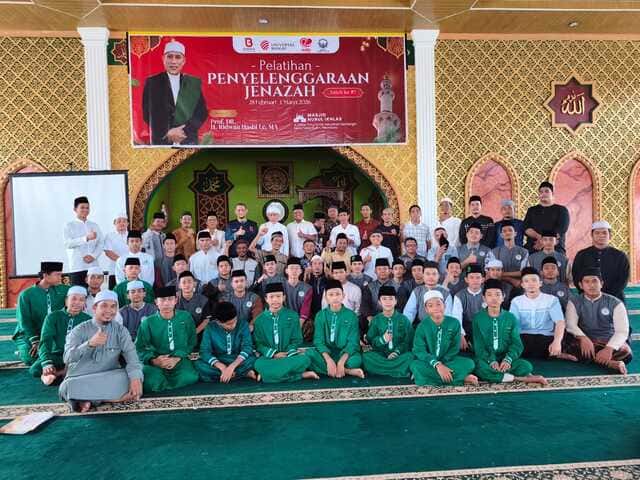 Babada Foundation gelar pelatihan penyelenggaraan jenazah di Masjid Nurul Ikhlas Pekanbaru, 28 Feb-1 Mar 2025. Edukasi syariat Islam untuk masyarakat.