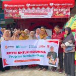 Grand Opening di Jalan Hangtuah, Rotte Plus Langsung Gelar Bansos Sembako dan Cek Kesehatan Gratis untuk Warga Kurang Mampu