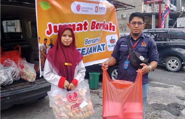 Semangat Berbagi di Hari Jumat: Babada Foundation bersama Rotte Bakery Harapan Raya Gelar Jumat Berkah untuk Warga Pekanbaru