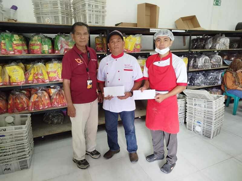 Babada Foundation menyalurkan santunan suka duka kepada dua insan Babada sebagai bentuk kepedulian saat keluarga menjalani perawatan.