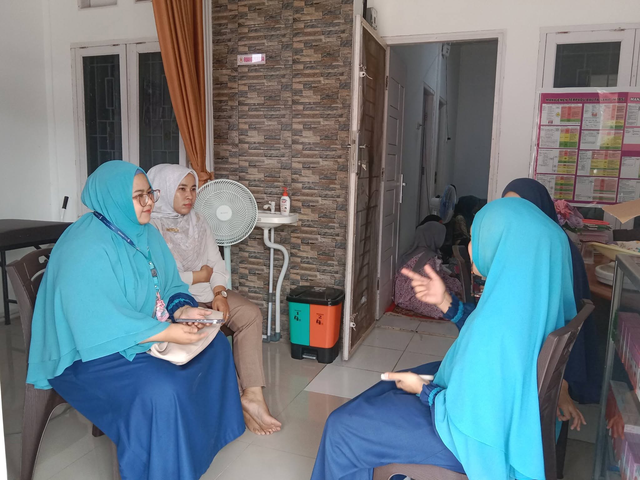 Babada Foundation mendukung bakti sosial USG gratis di Pekanbaru bersama TPQ Babada Asalam, RSIA Annisa, PMB Bidan Riza, dan Universitas Hang Tuah Pekanbaru.