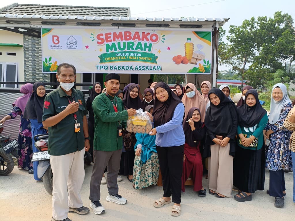 TPQ Babada As-Salam menggelar program 70 paket sembako murah bagi orang tua dan wali santri dalam rangka memperingati Maulid Nabi.