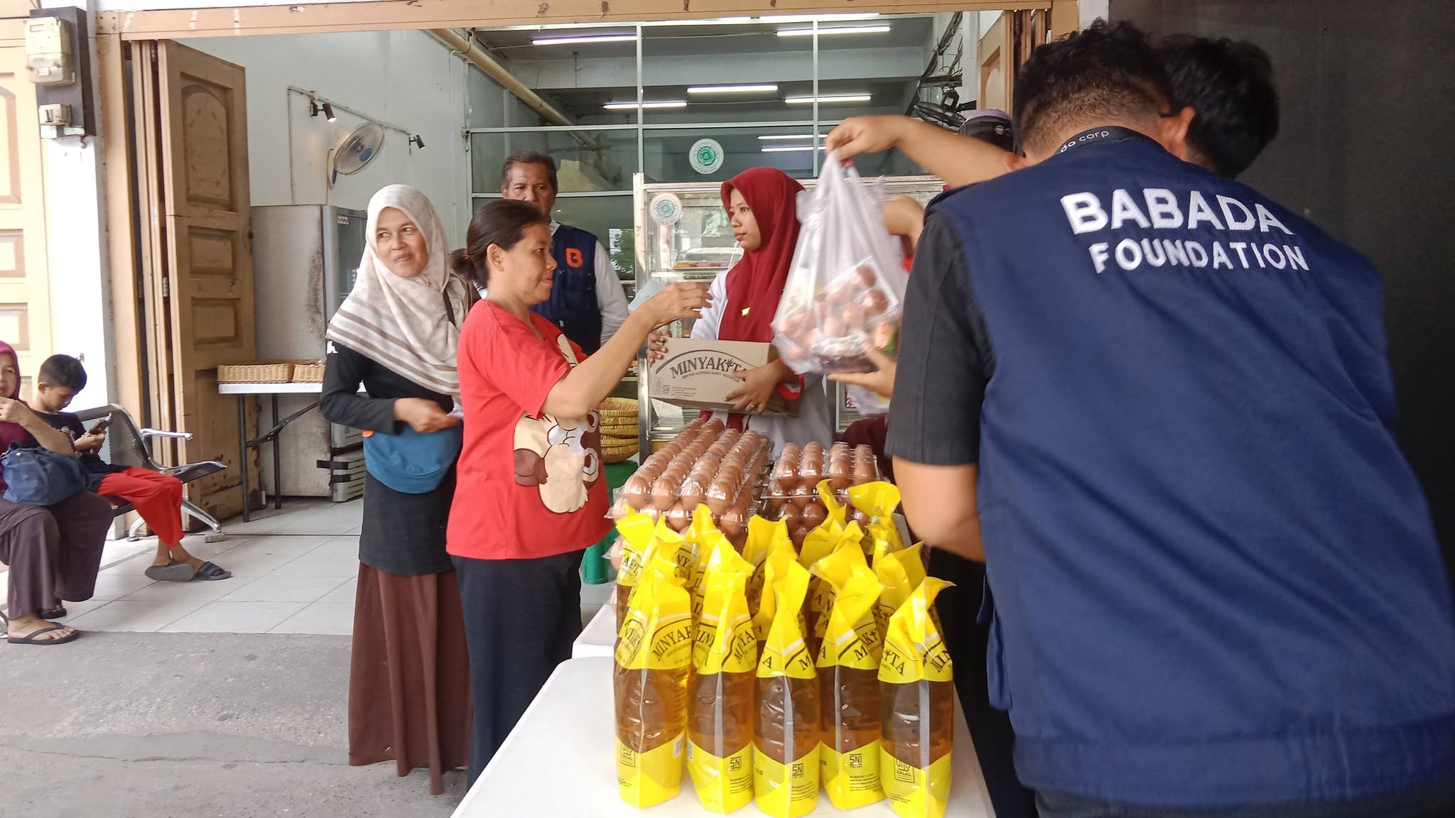 Babada Foundation Gelar Bazar Minyak Goreng dan Telur Murah