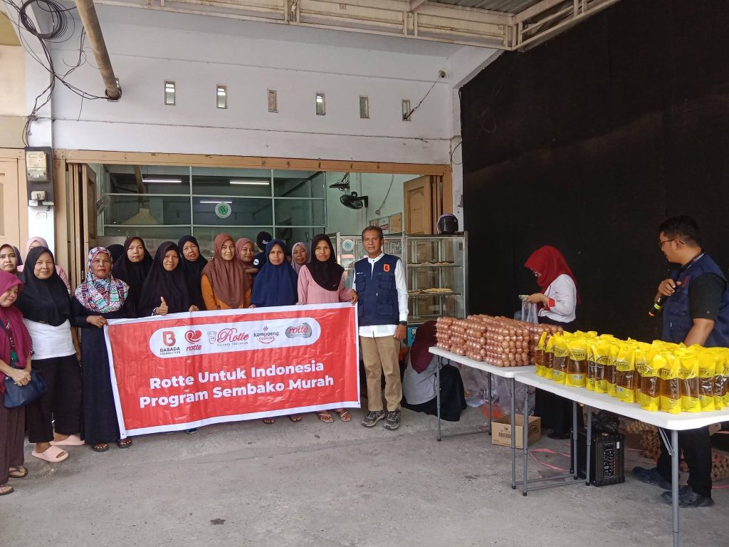 Babada Foundation Gelar Bazar Minyak Goreng dan Telur Murah